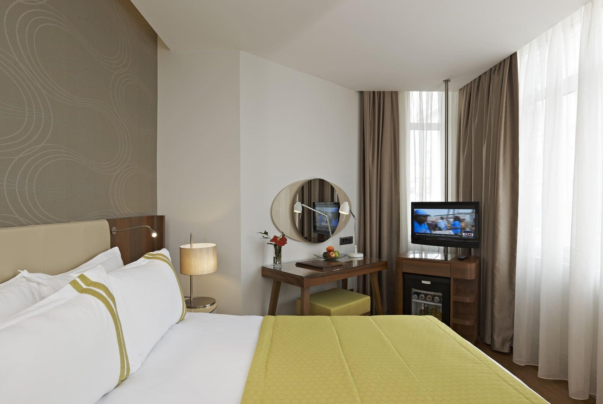 Four Points Flex By Sheraton Istanbul Taksim Square Eksteriør bilde