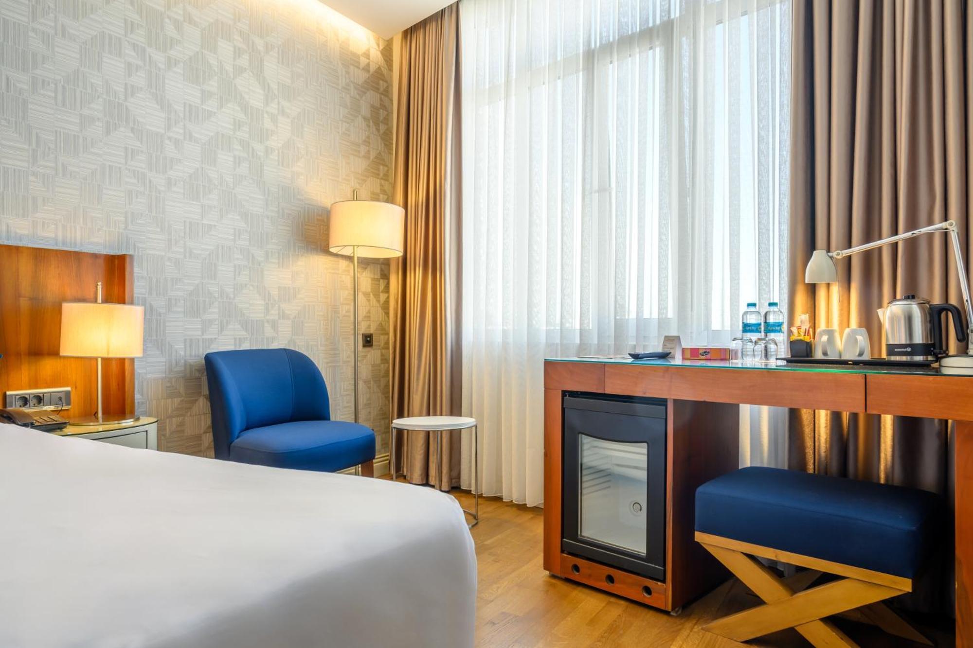 Four Points Flex By Sheraton Istanbul Taksim Square Eksteriør bilde