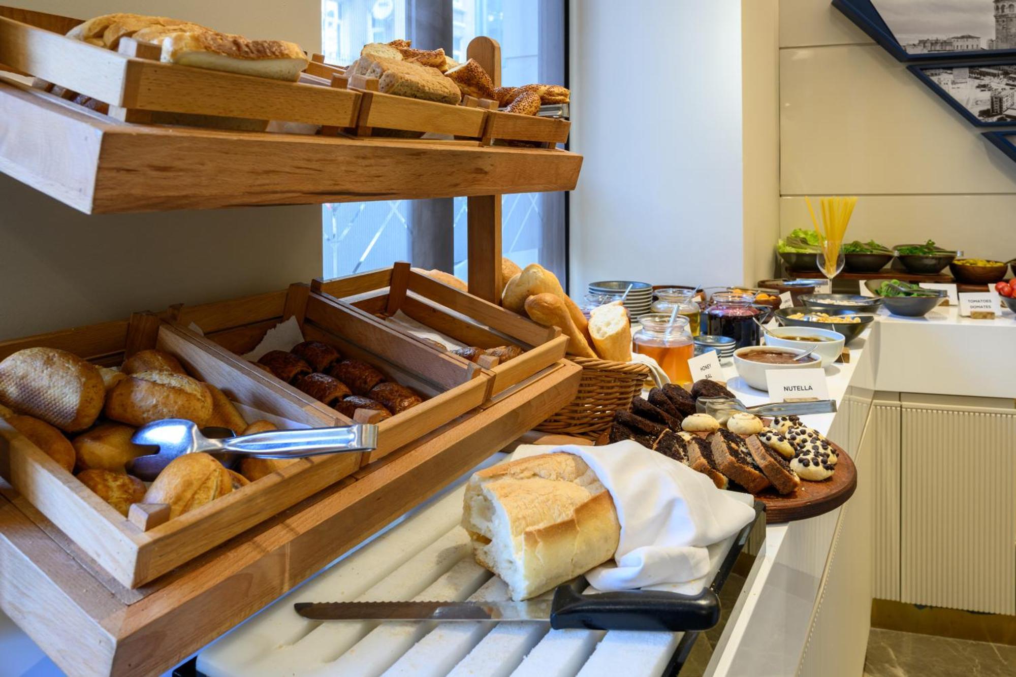 Four Points Flex By Sheraton Istanbul Taksim Square Eksteriør bilde