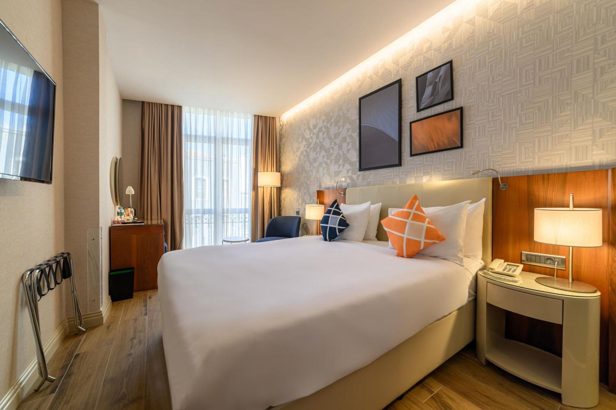 Four Points Flex By Sheraton Istanbul Taksim Square Eksteriør bilde