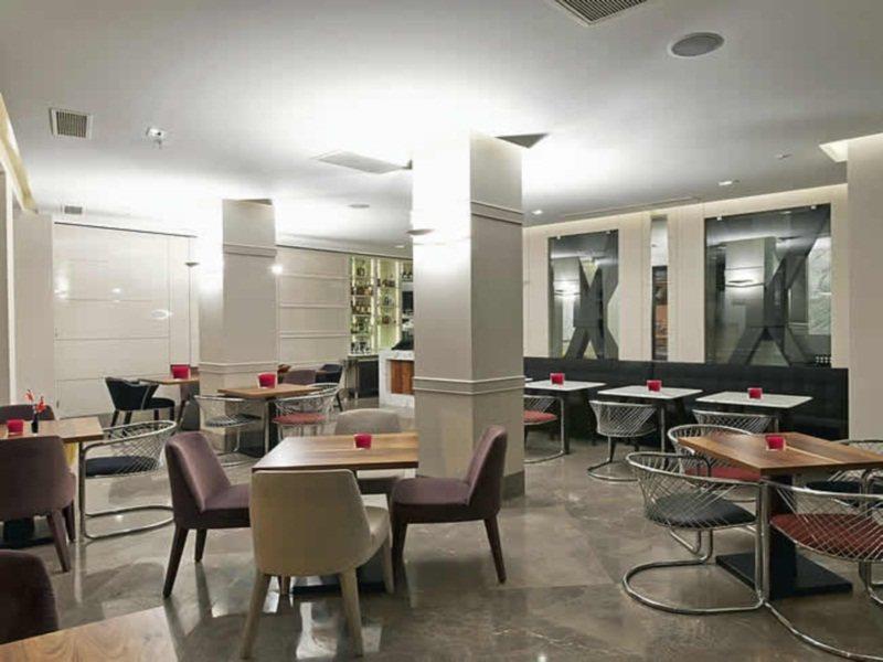 Four Points Flex By Sheraton Istanbul Taksim Square Eksteriør bilde